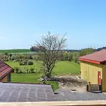 2 Bedroom Cozy In Holiday home Nexo